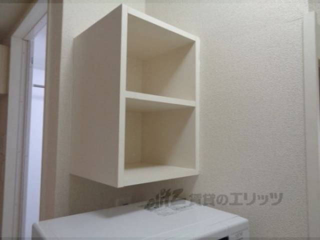 冷蔵庫置場　収納