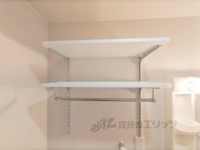 洗濯機置場　棚