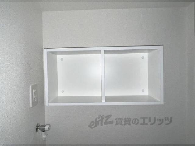 洗濯機置場　物置