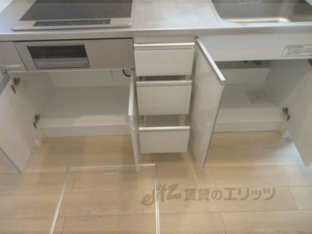 キッチン　収納