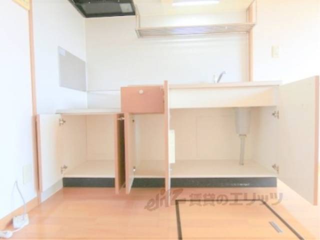 キッチン　下部収納