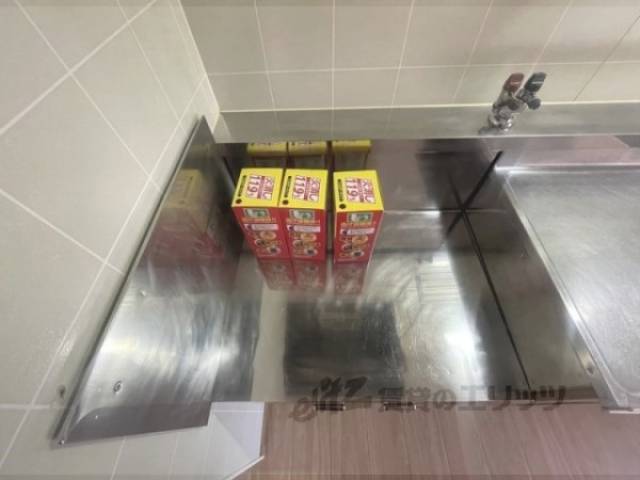 キッチン　コンロ置き場