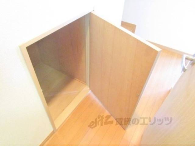 収納　廊下収納