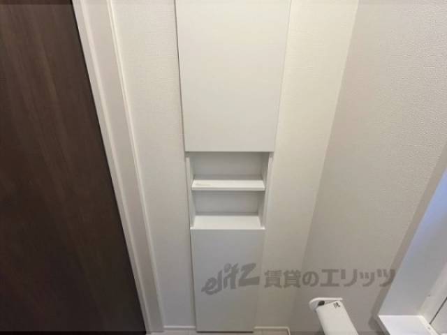 トイレ　収納