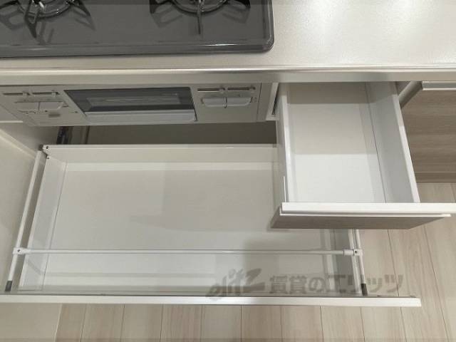 キッチン　下部収納