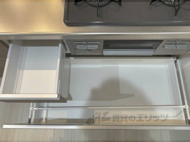 キッチン　下部収納