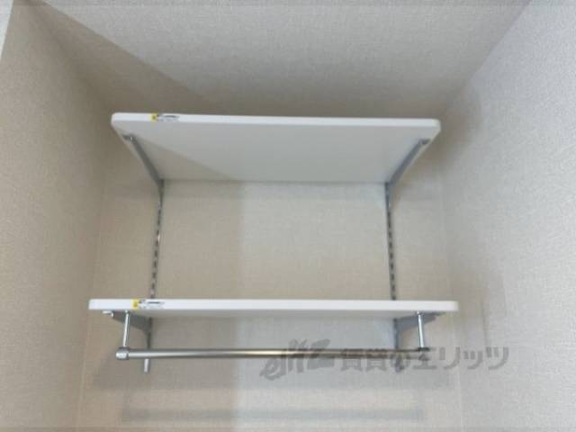 洗濯機置場　上部物置