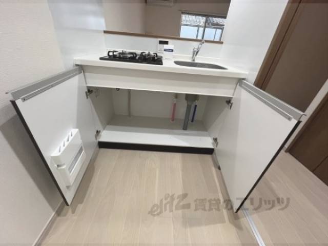 キッチン　収納下部