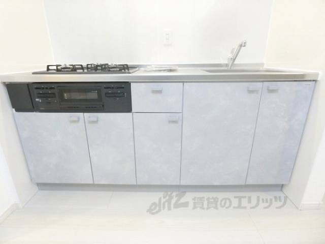 キッチン　下部収納