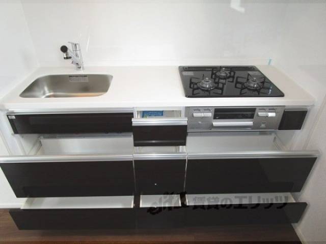 キッチン　収納