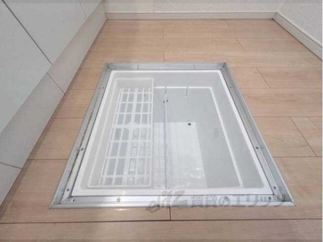 収納　床下収納