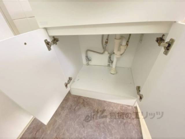 洗面所　収納