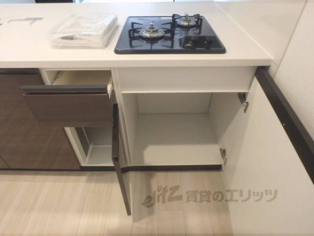 キッチン　下部収納