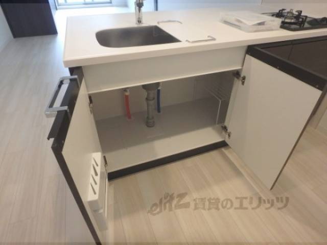 キッチン　下部収納