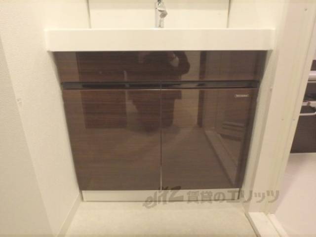 洗面所　下部収納