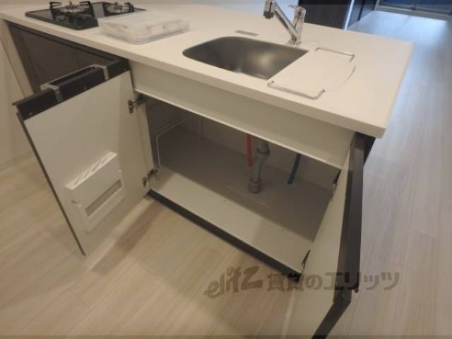 キッチン　下部収納