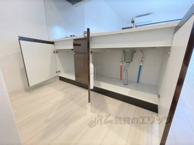 キッチン　下部収納