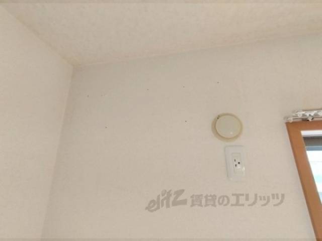 エアコン　設置場所