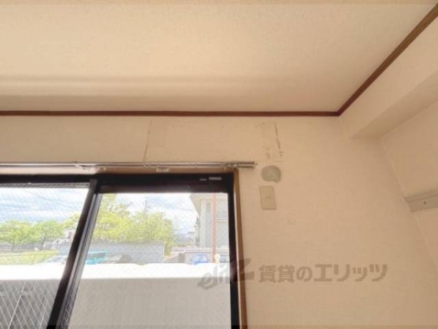 エアコン　設置場所