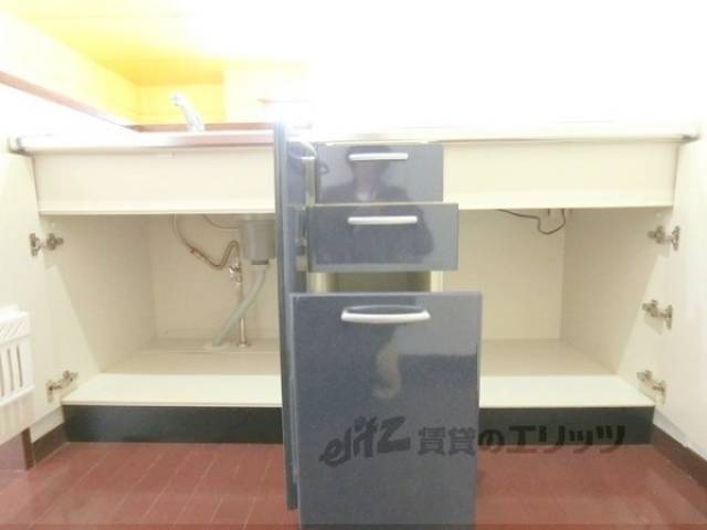 キッチン　下部収納