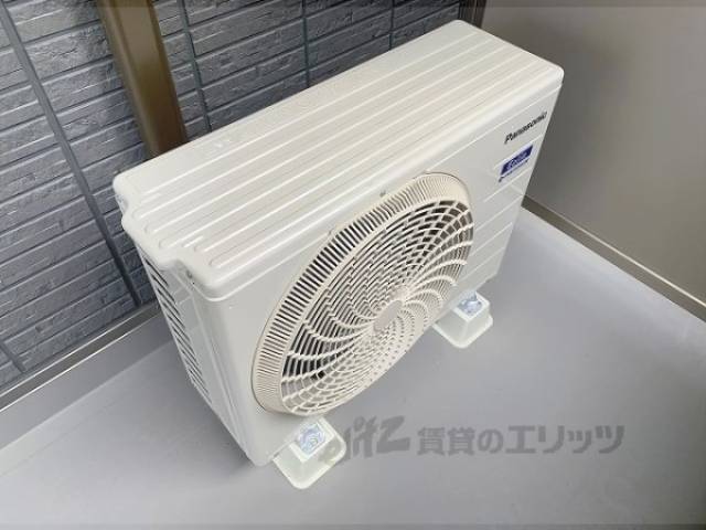エアコン　室外機