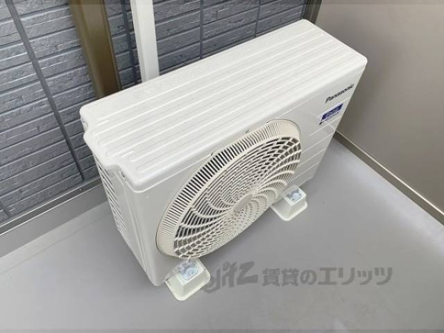 エアコン　室外機