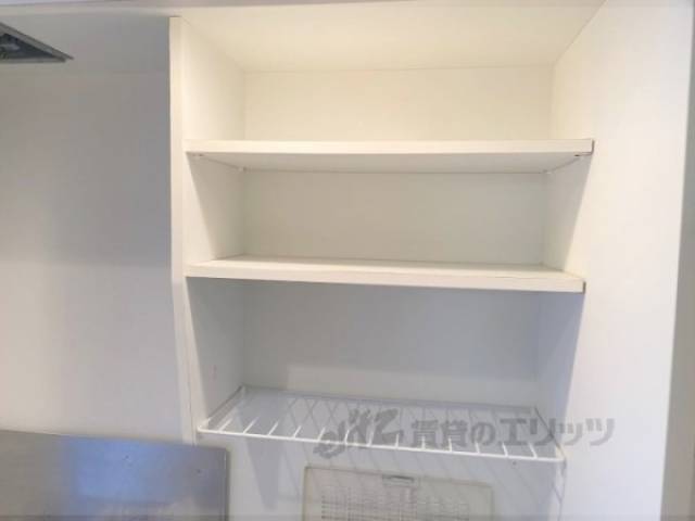 キッチン　収納