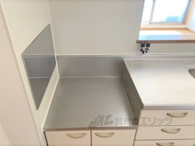 キッチン　コンロ置き場