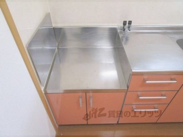 キッチン　コンロ置き場