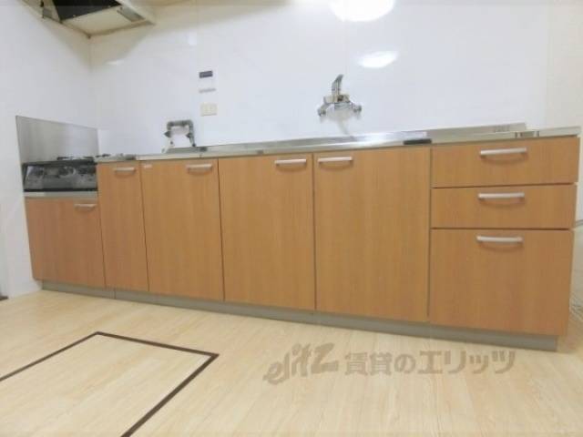 キッチン　下部収納