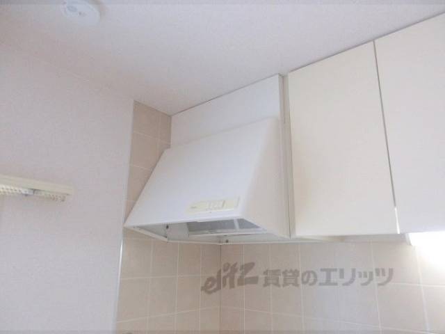 下駄箱　換気扇