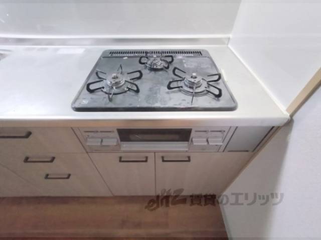 キッチン　コンロ