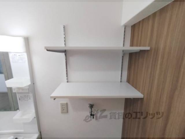 洗濯機置場　棚