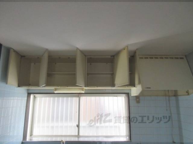 キッチン　キッチン上収納