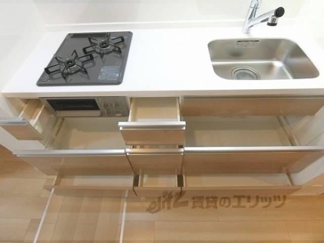 キッチン　下部収納