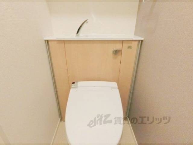 トイレ　下部収納