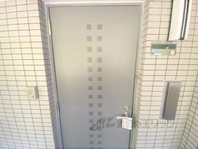 玄関　インターホン