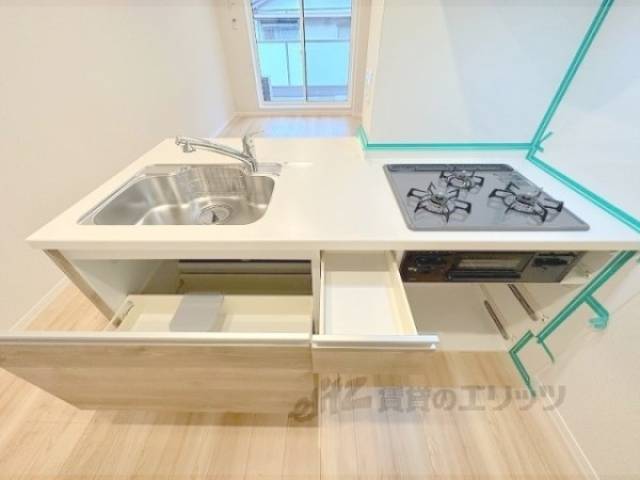 キッチン　収納