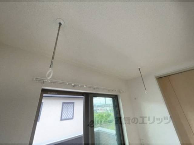 室内干し竿掛け