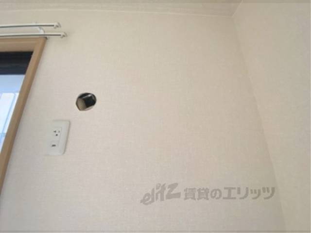 エアコン　設置場所