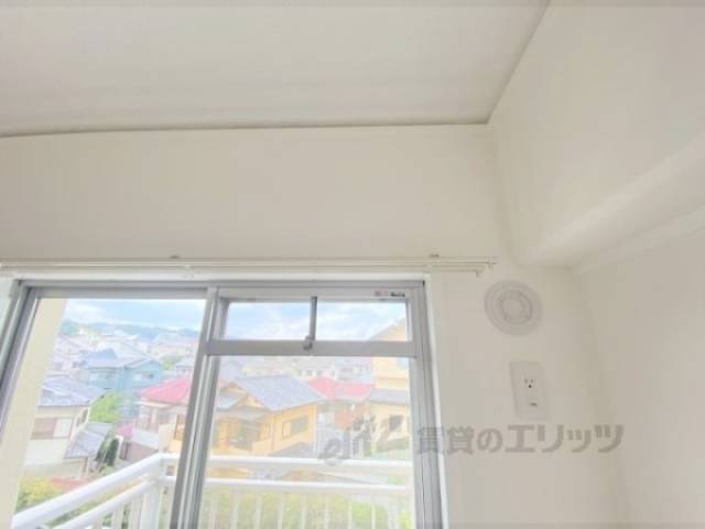 エアコン　設置場所