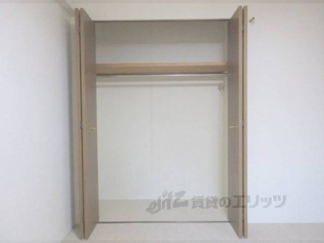 収納　6.5帖洋室収納