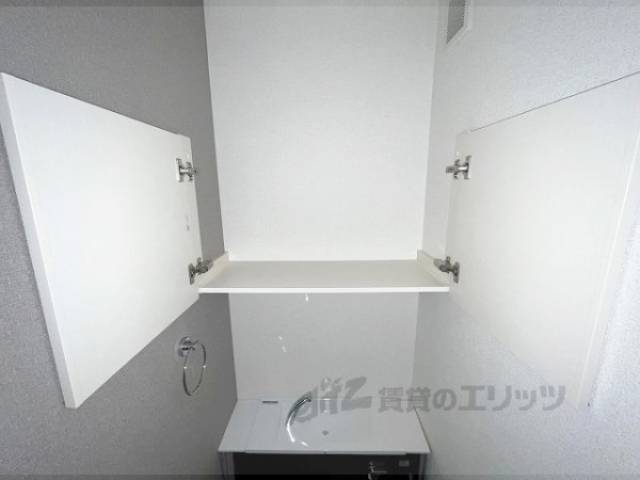 トイレ　収納