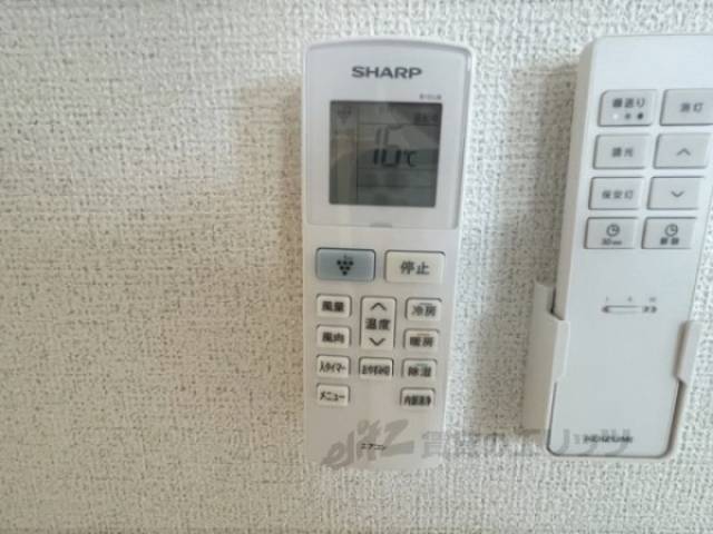 エアコン　リモコン