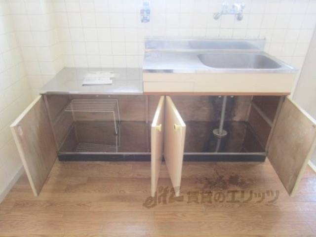 キッチン　下部収納