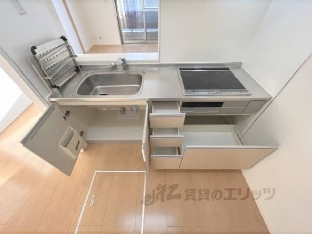 キッチン　収納