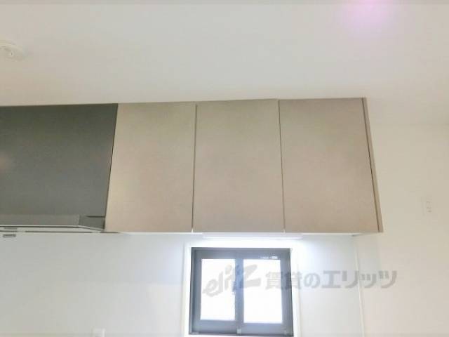 キッチン　上部収納