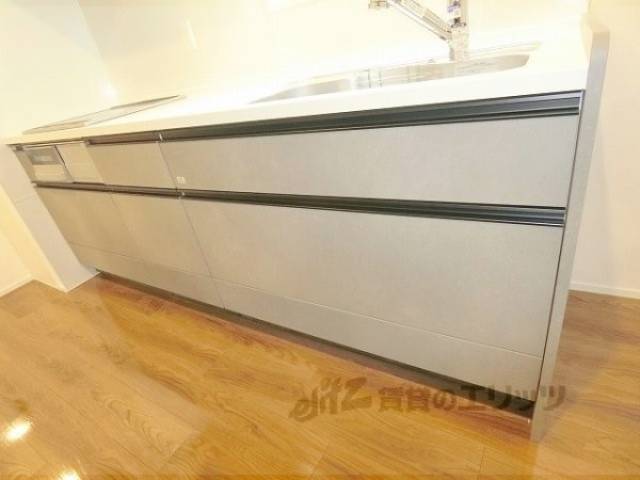 キッチン　下部収納