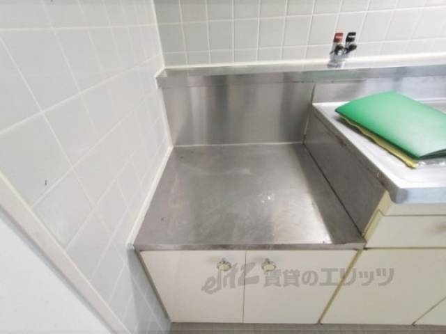 キッチン　コンロ置場