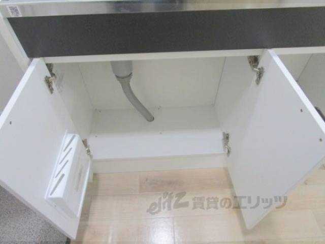 キッチン　下部収納
